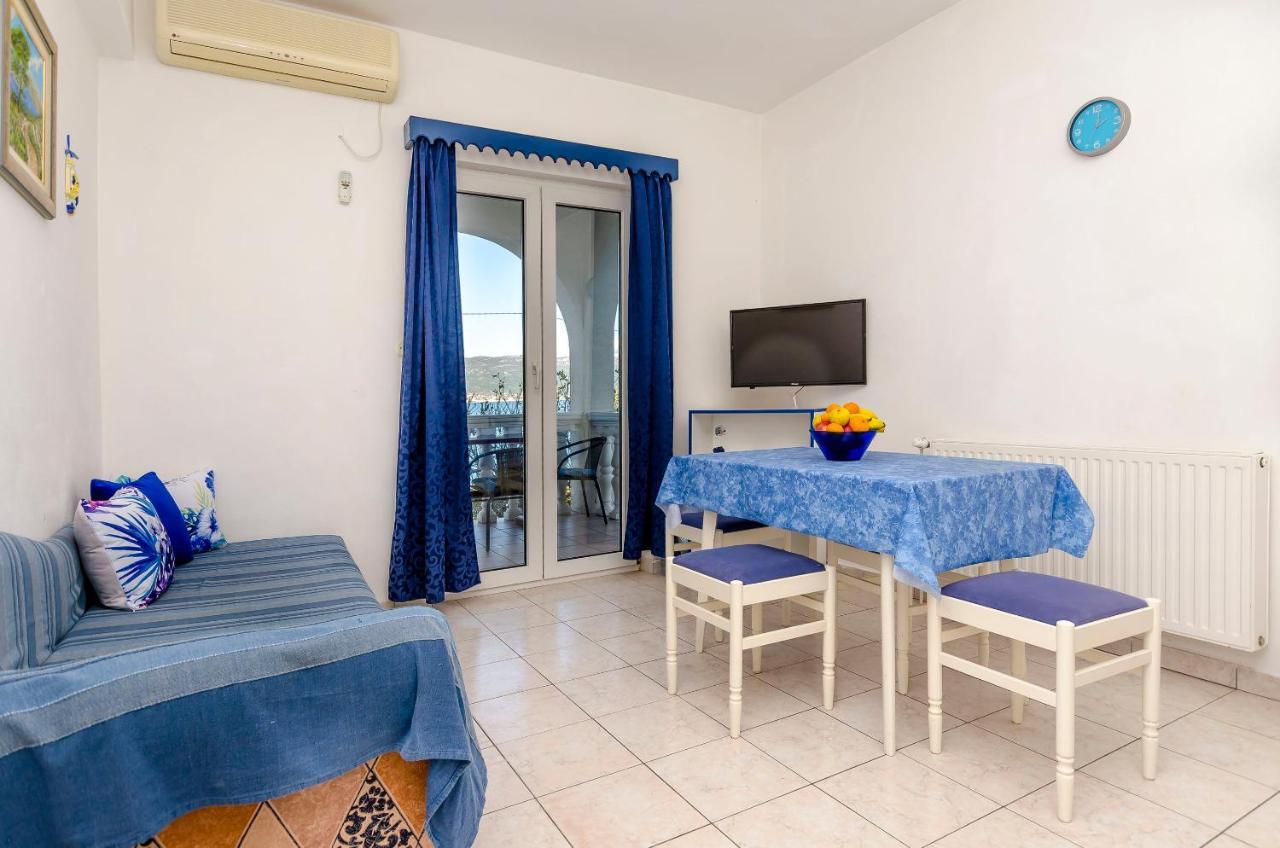 Apartments Tomislav Trogir Bagian luar foto